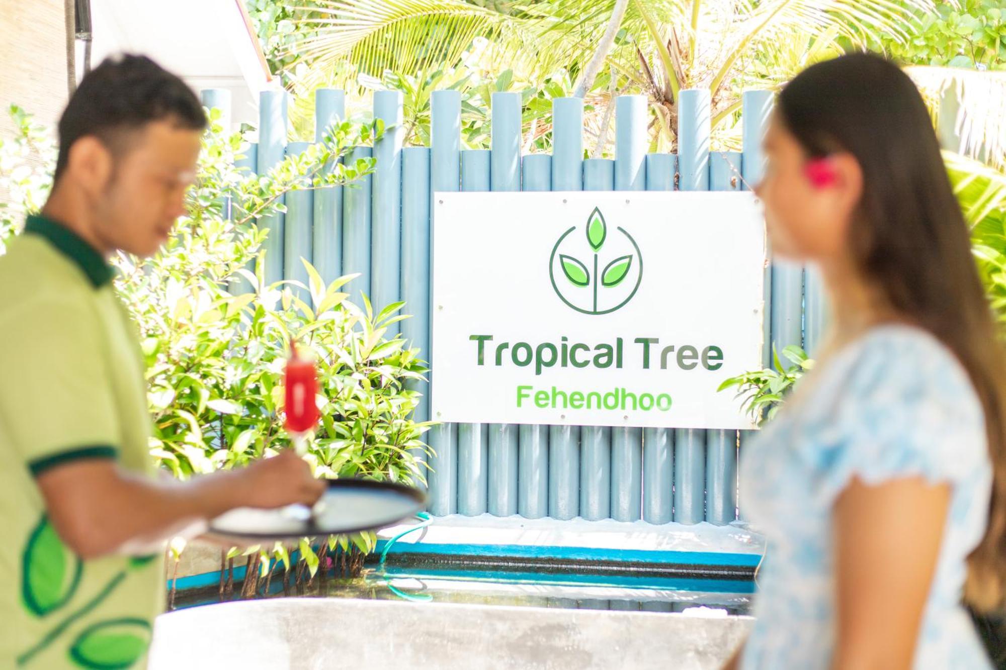 Отель Tropical Tree Fehendhoo Экстерьер фото
