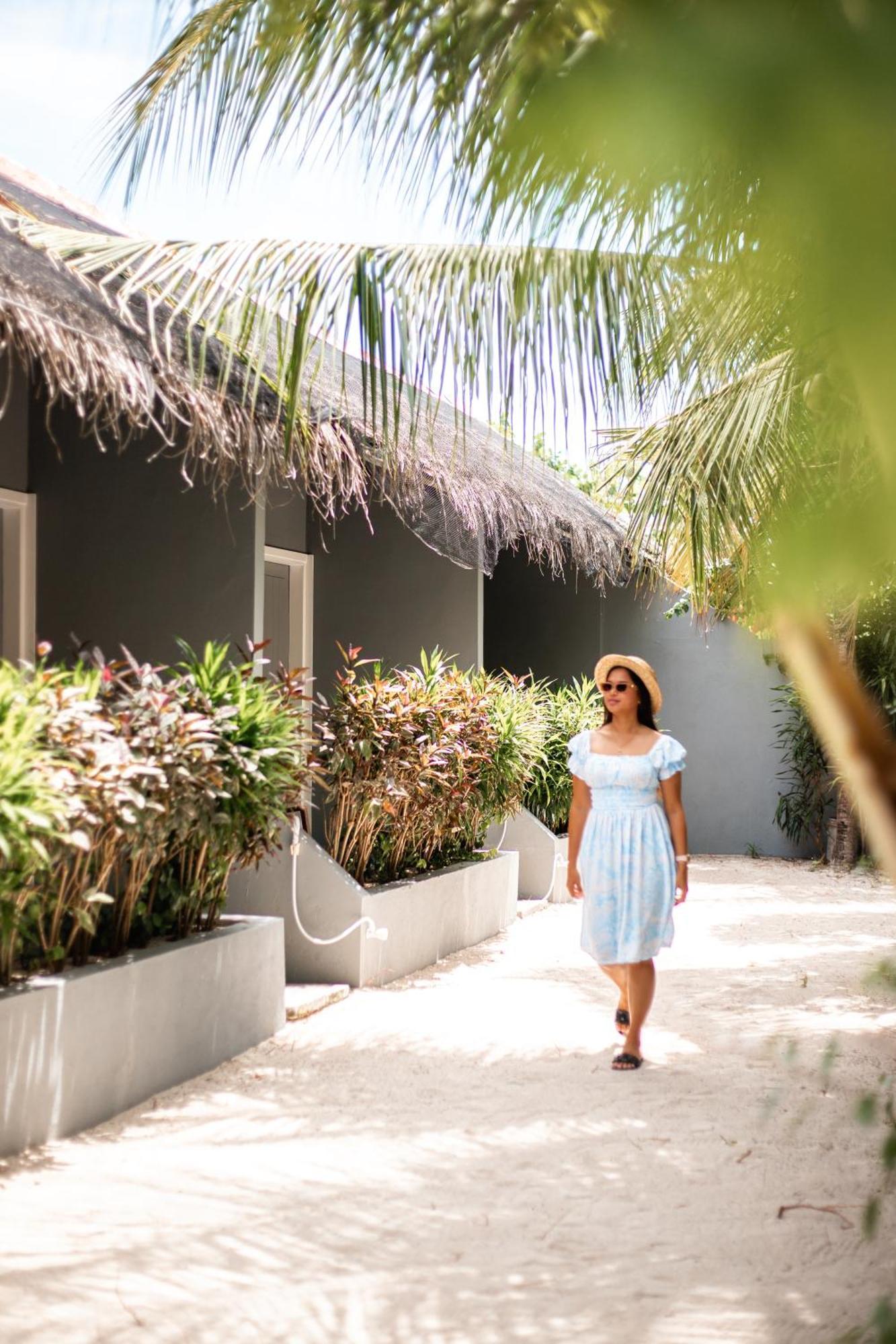 Отель Tropical Tree Fehendhoo Экстерьер фото