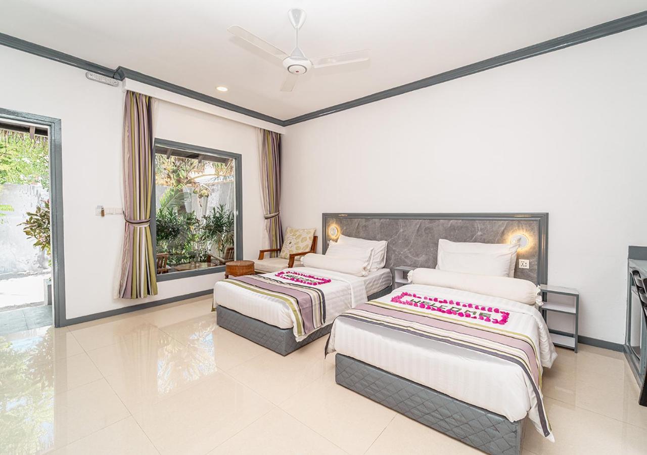 Отель Tropical Tree Fehendhoo Экстерьер фото