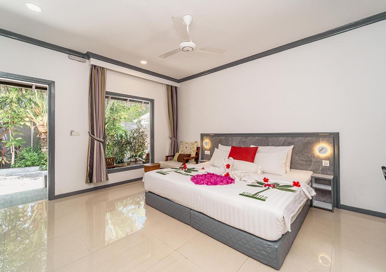Отель Tropical Tree Fehendhoo Экстерьер фото
